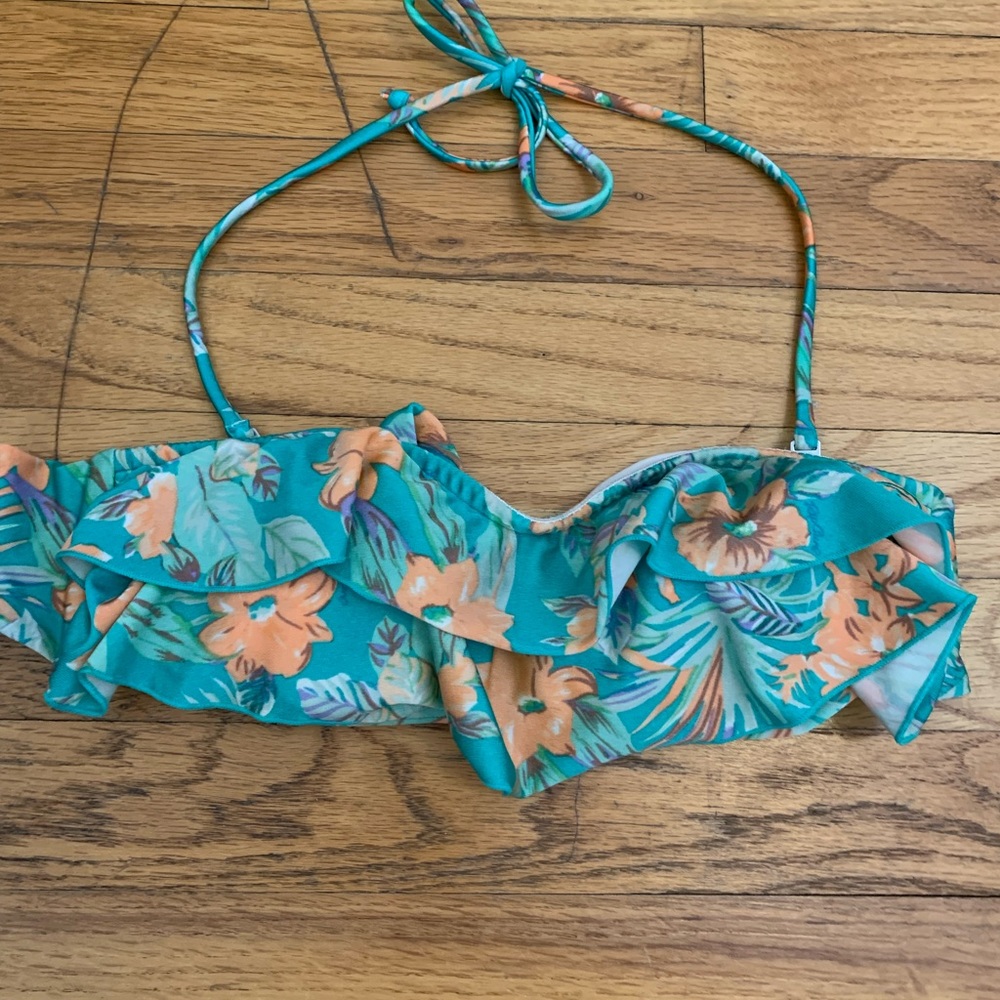 Rip Curl Ruffle Bikini - Picture 5 of 13